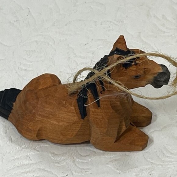 Hand Carved Sitting Wooden Horse Ornament 3"x2" - Picture 5 of 11